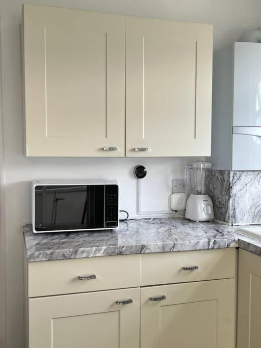 Spacious 4 Bedroom House Биллерикей Экстерьер фото