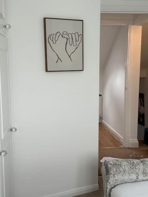 Spacious 4 Bedroom House Биллерикей Экстерьер фото
