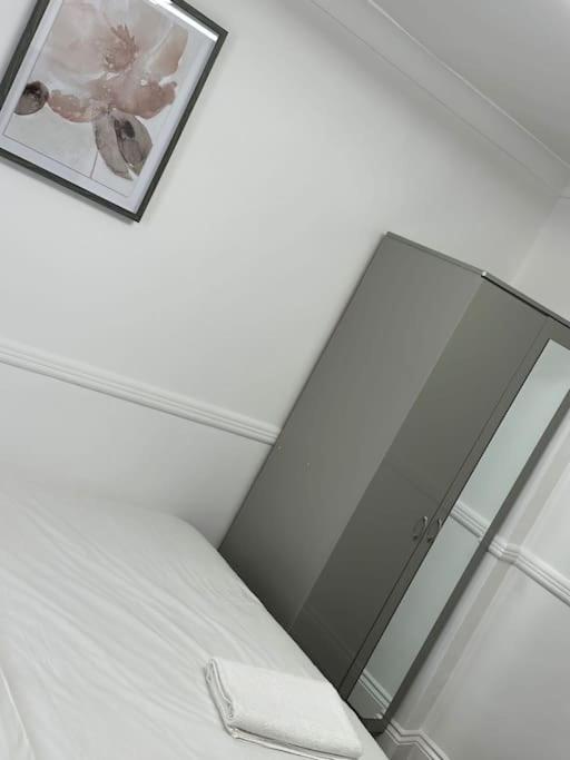 Spacious 4 Bedroom House Биллерикей Экстерьер фото